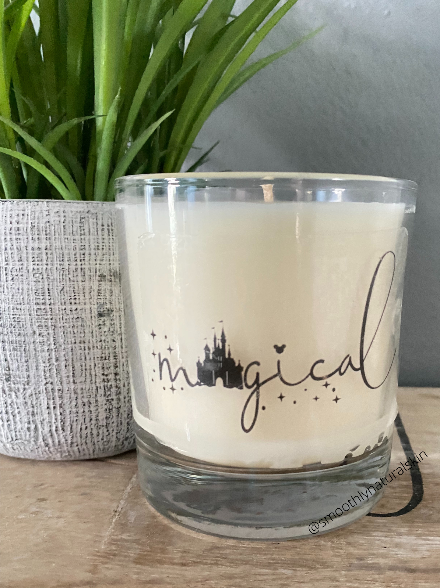 Magical candle, is a perfect gift for you or that special event announcement. Smoothly Natural Skin