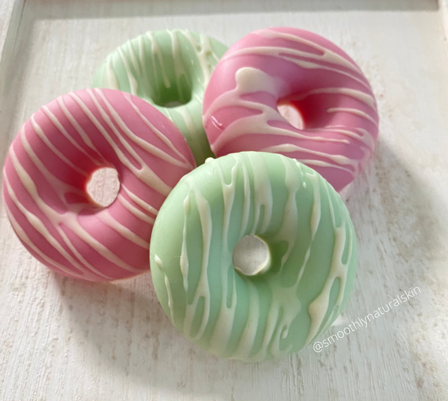 This Sour Watermelon Soap has the aroma of sweet and sour mandarin oranges, pineapples, and wild watermelon. When you finish your bath, you will want to eat a Starburst Watermelon Chews. Smoothly Natural Skin